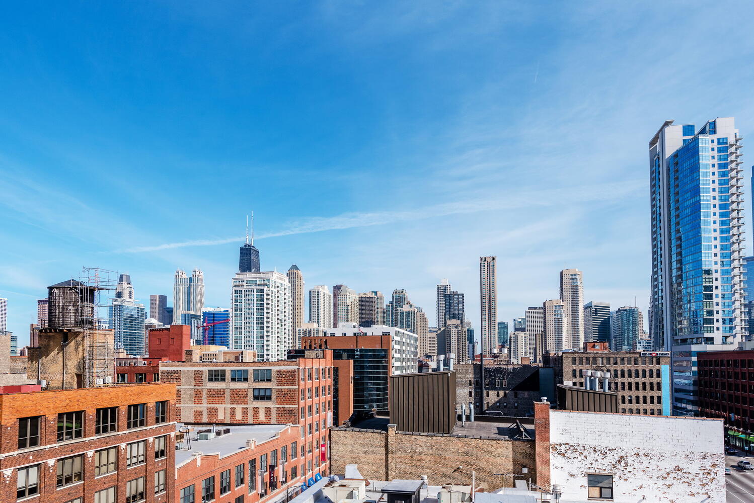 411 W ONTARIO Street Unit: 102