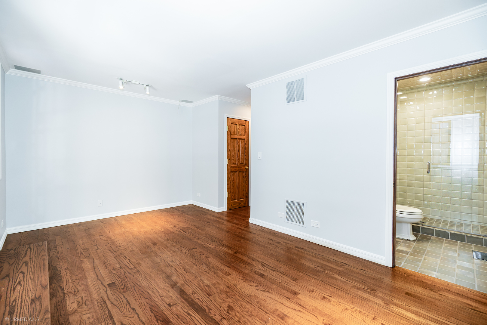 1410 W WRIGHTWOOD Avenue