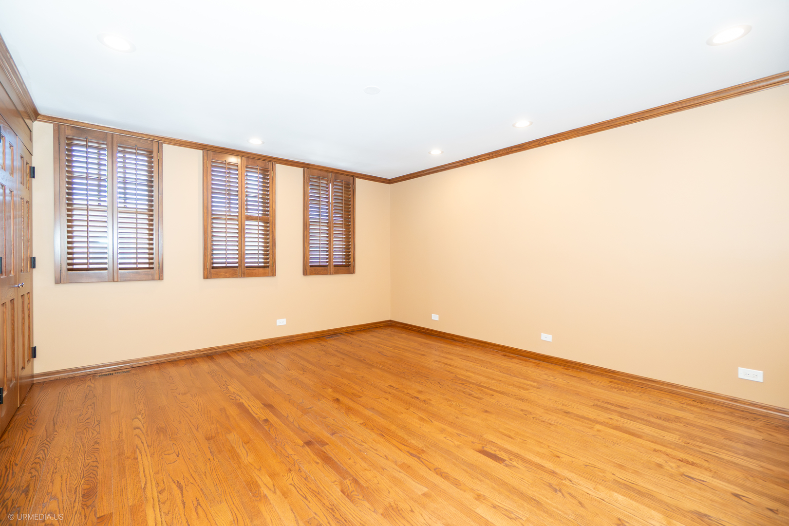 1410 W WRIGHTWOOD Avenue