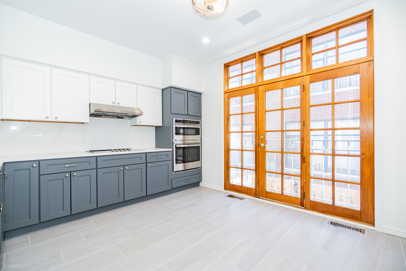 1410 W WRIGHTWOOD Avenue