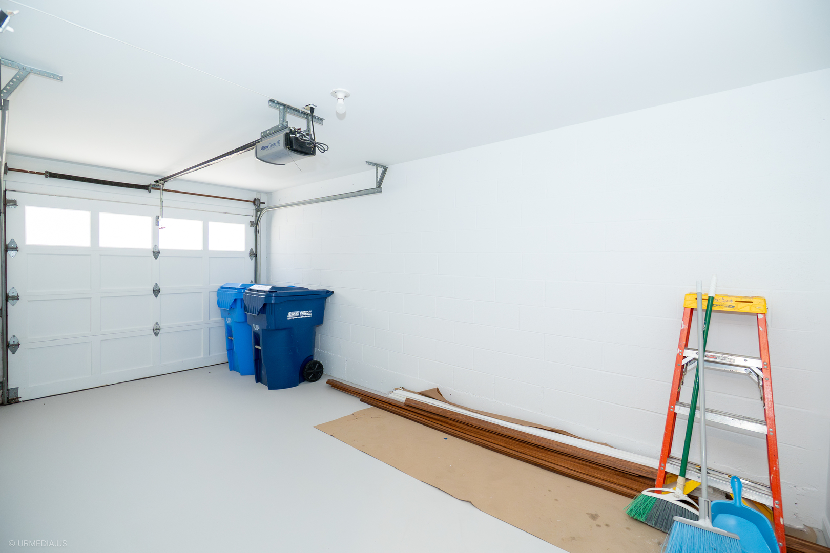 1410 W WRIGHTWOOD Avenue