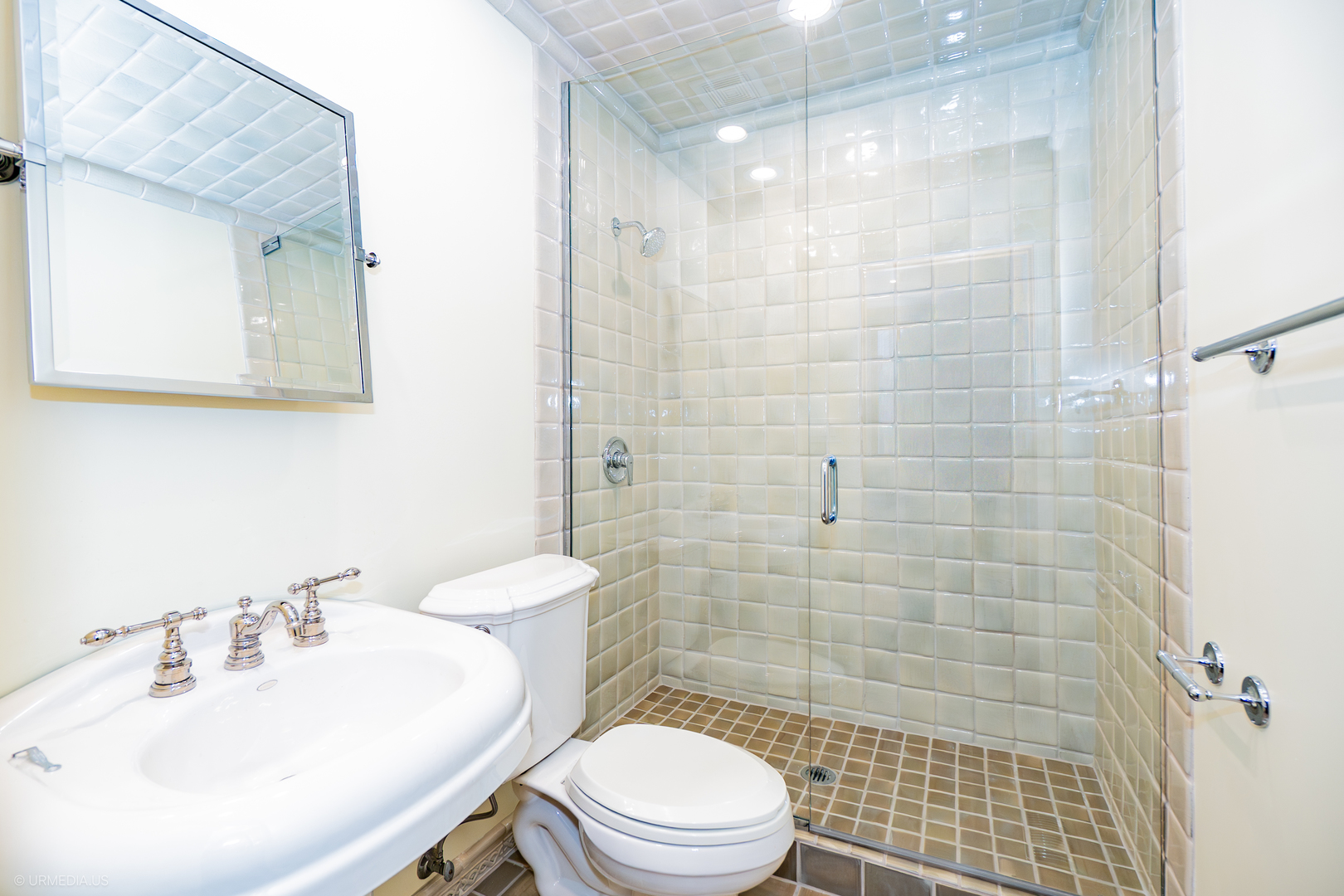 1410 W WRIGHTWOOD Avenue