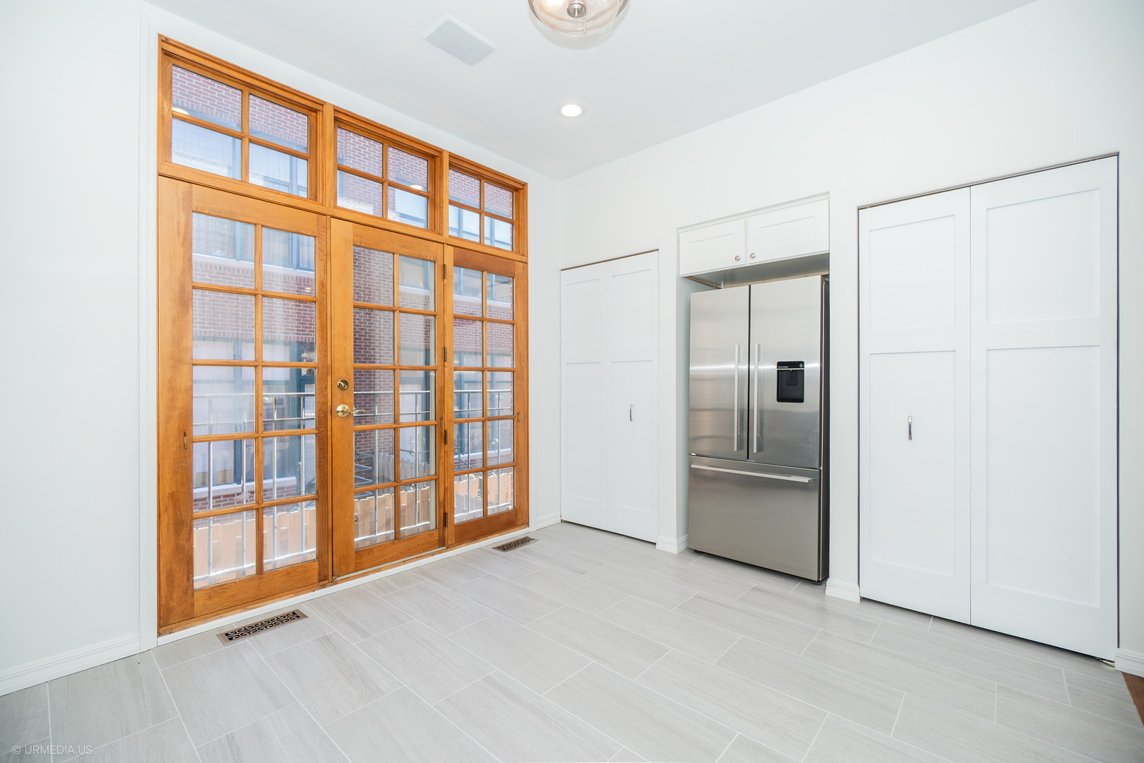 1410 W WRIGHTWOOD Avenue