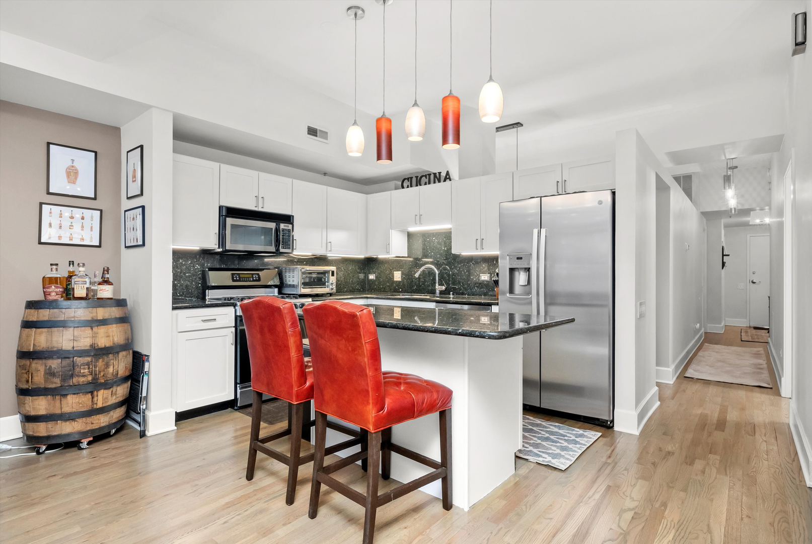 165 N CANAL Street Unit: 518