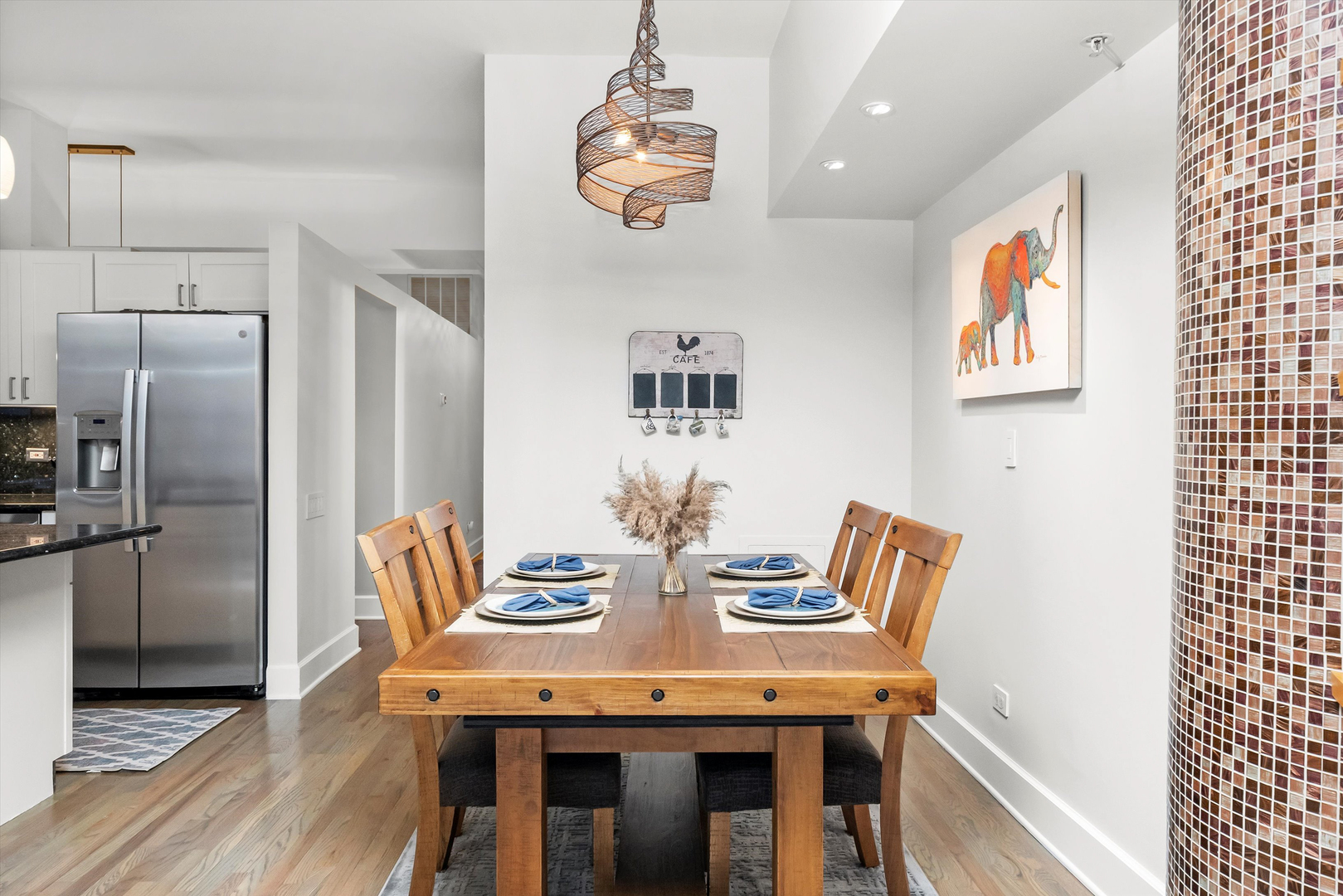 165 N CANAL Street Unit: 518