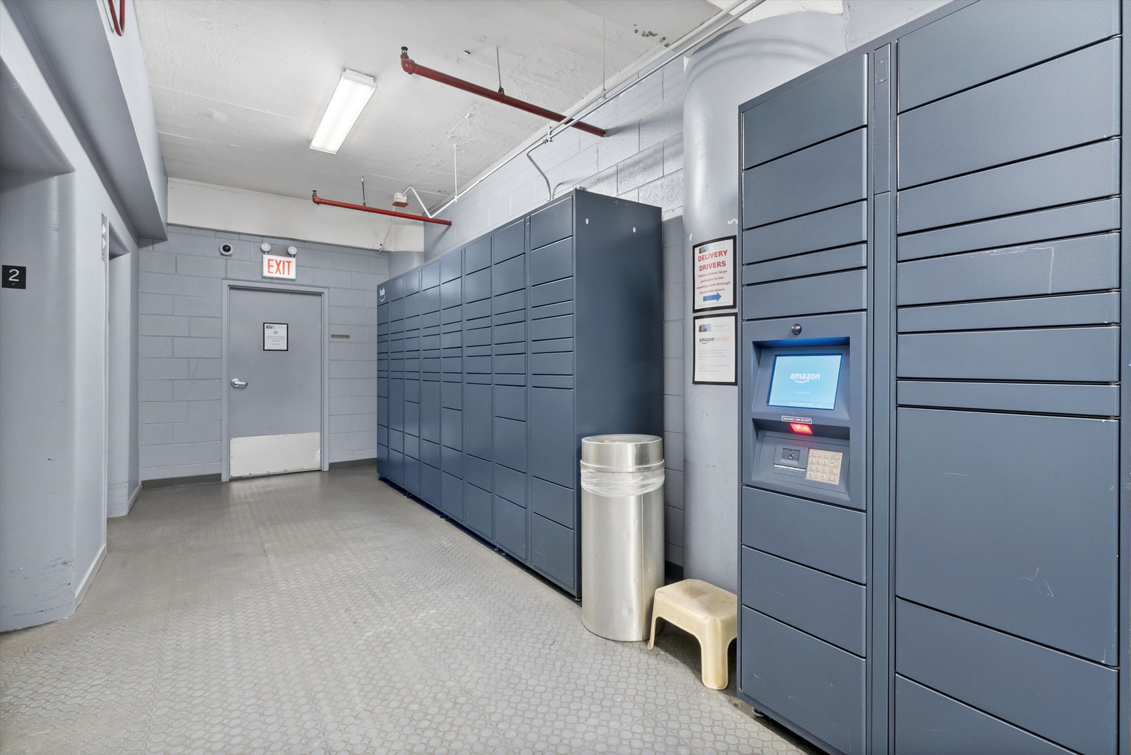 165 N CANAL Street Unit: 518