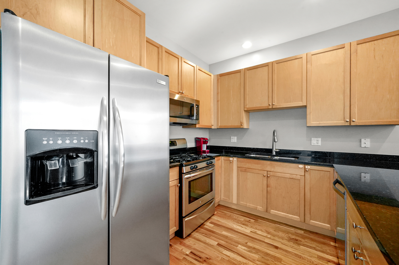1636 W Warren Boulevard Unit: 2