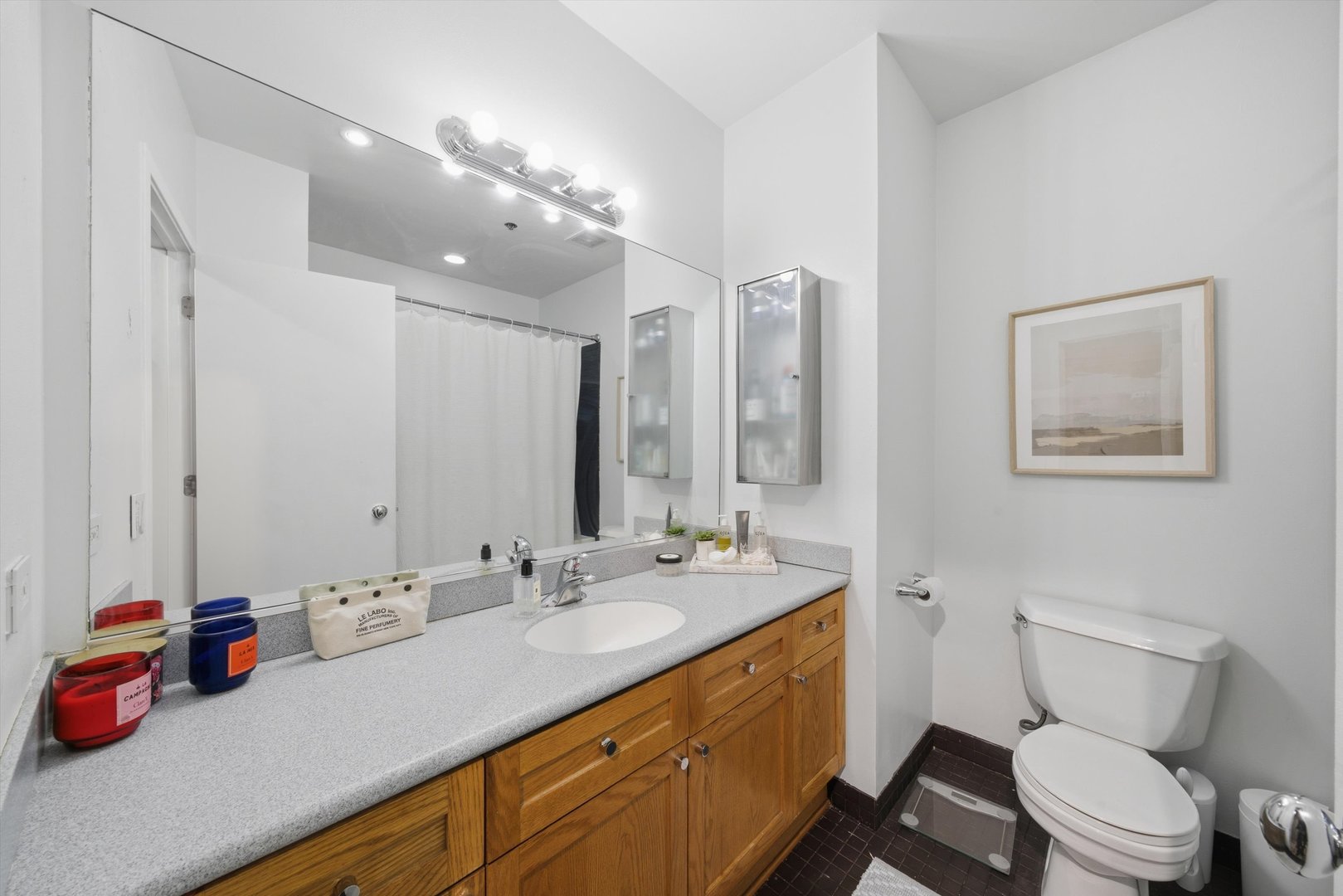 375 W Erie Street Unit: 323