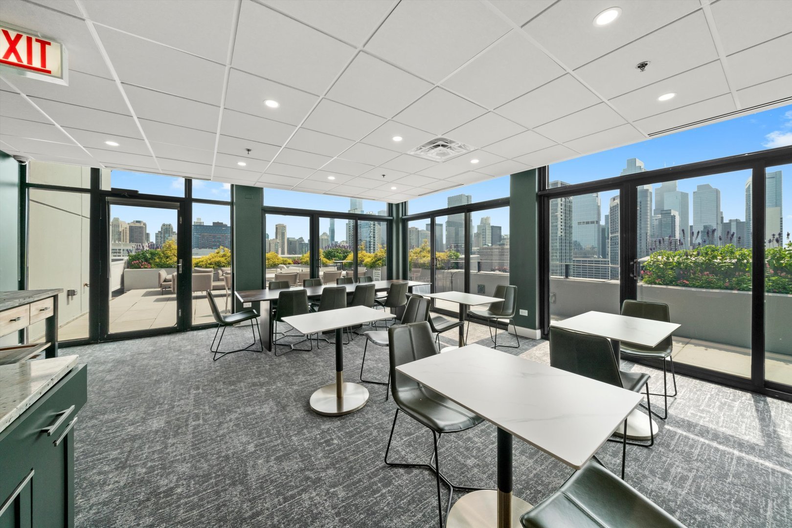 375 W Erie Street Unit: 323
