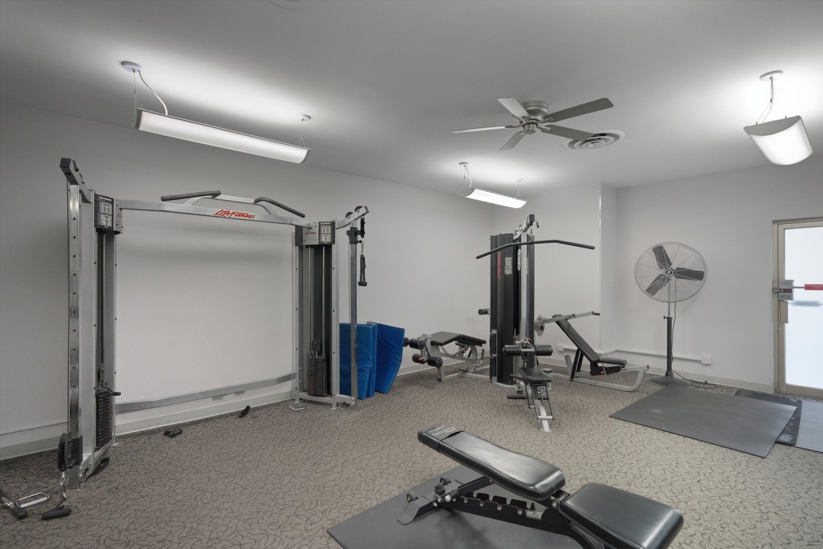 6301 N Sheridan Road Unit: 14G