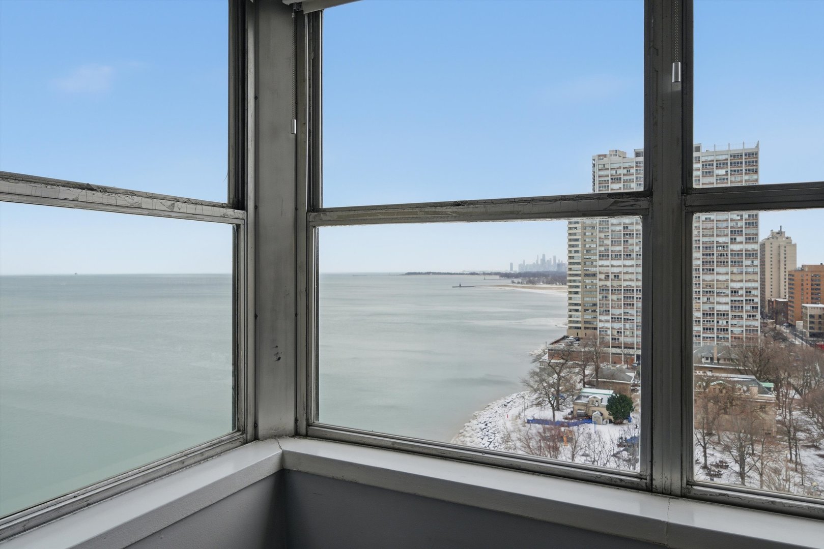 6301 N Sheridan Road Unit: 14G