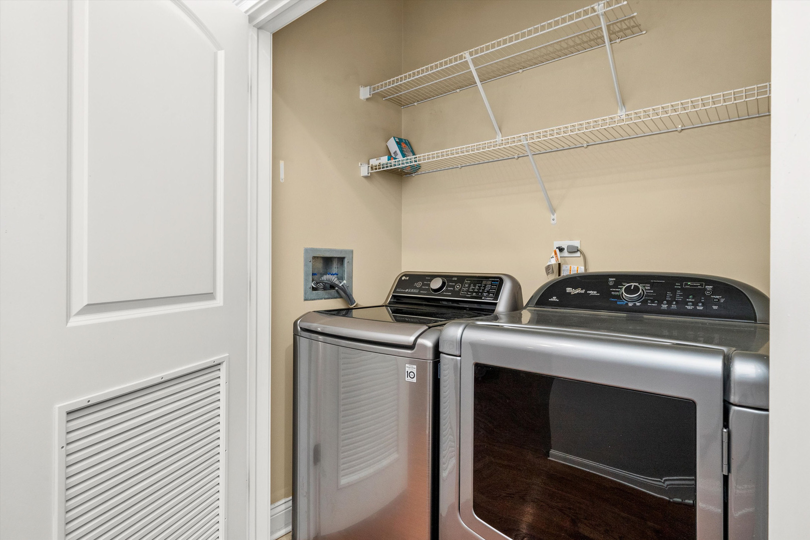 1116 W Hubbard Street Unit: 1E