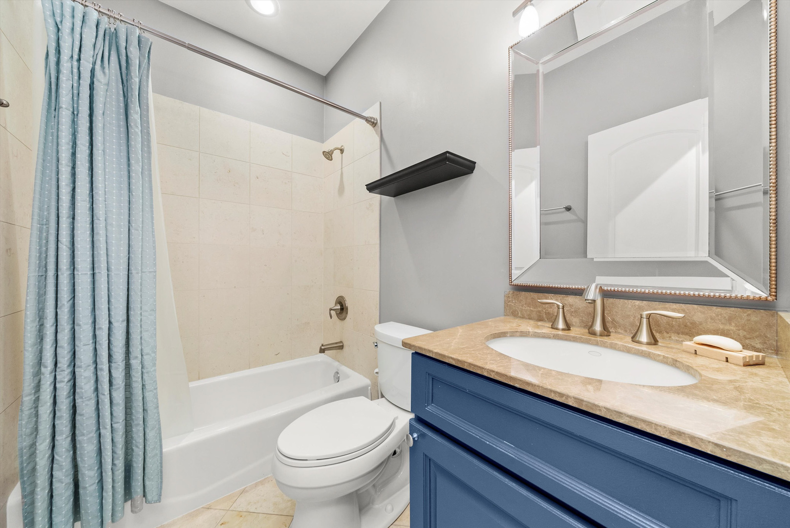 1116 W Hubbard Street Unit: 1E