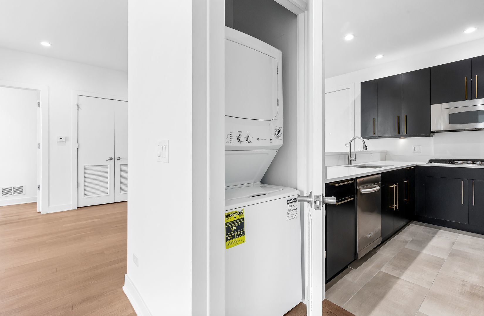 914 W Hubbard Street Unit: 304