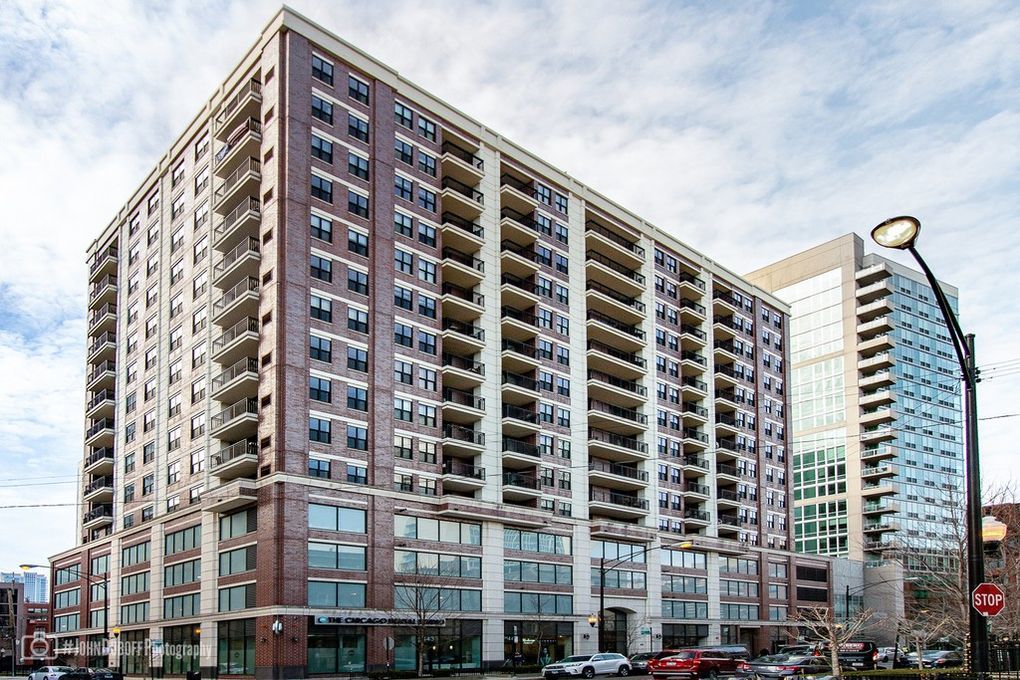 451 W Huron Street Unit: 1311