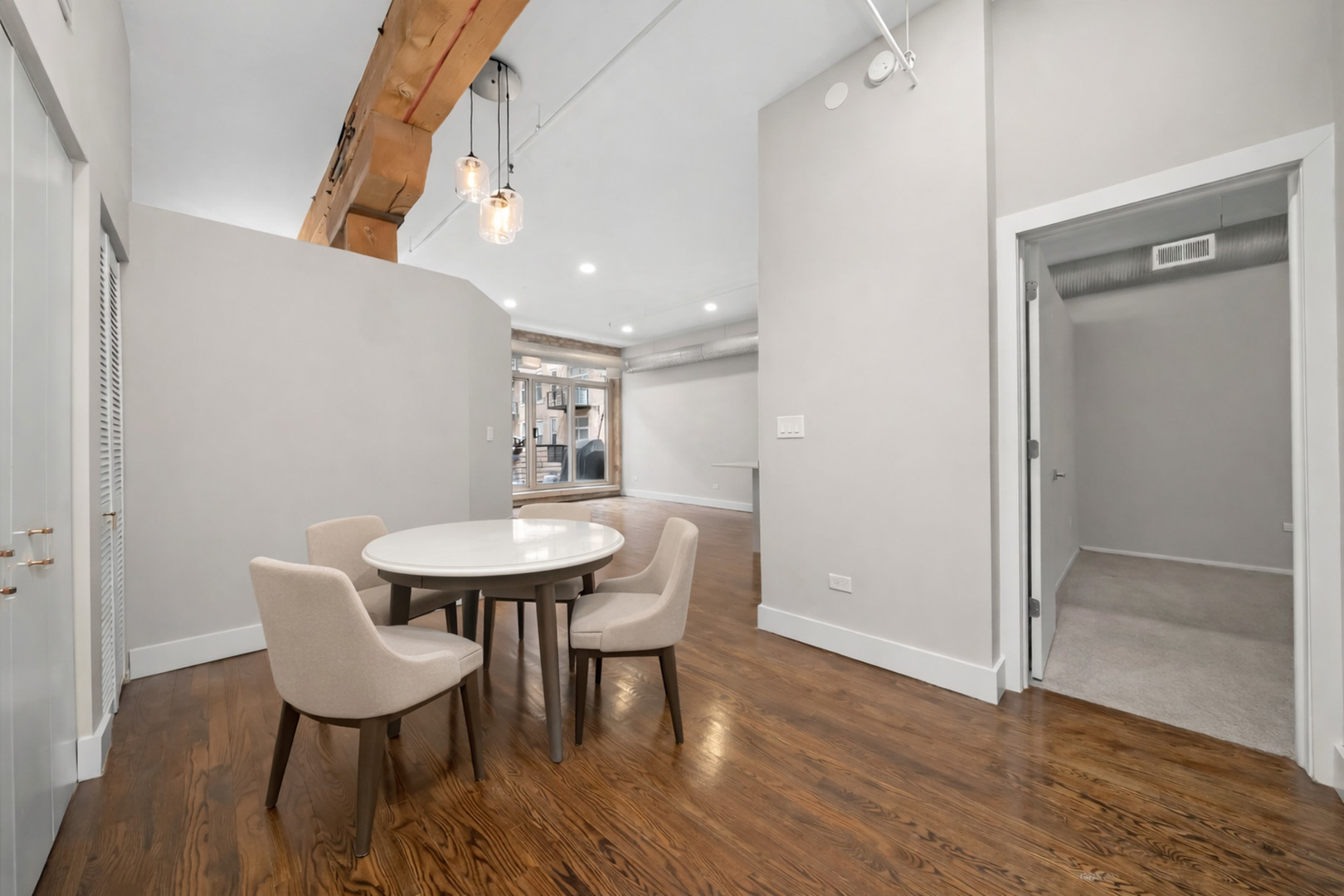 417 S Jefferson Street Unit: 209B