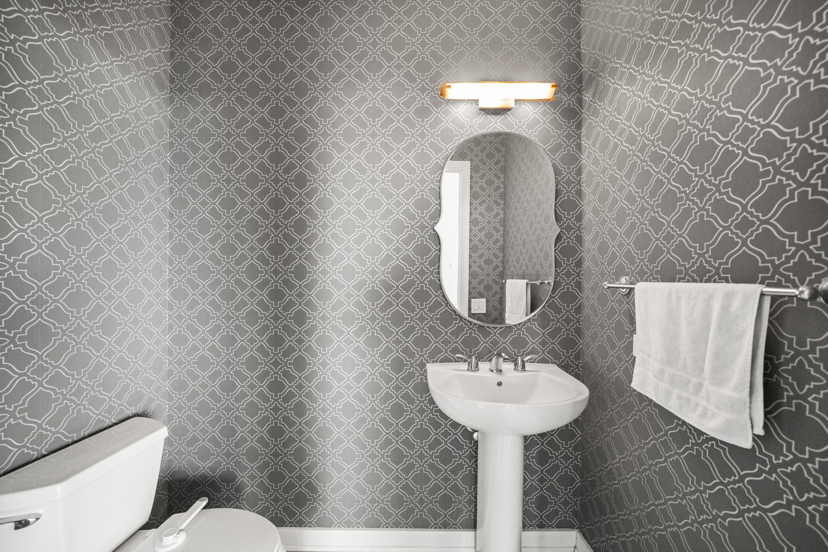 501 N Clinton Street Unit: 3203