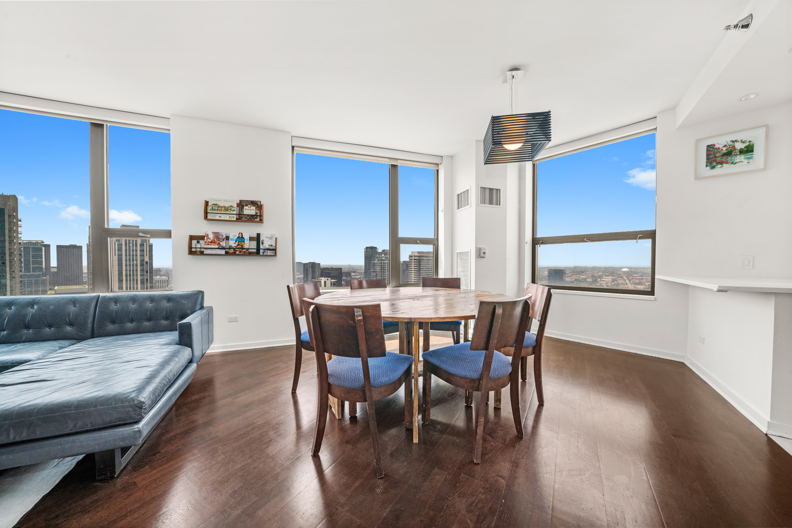 501 N Clinton Street Unit: 3203