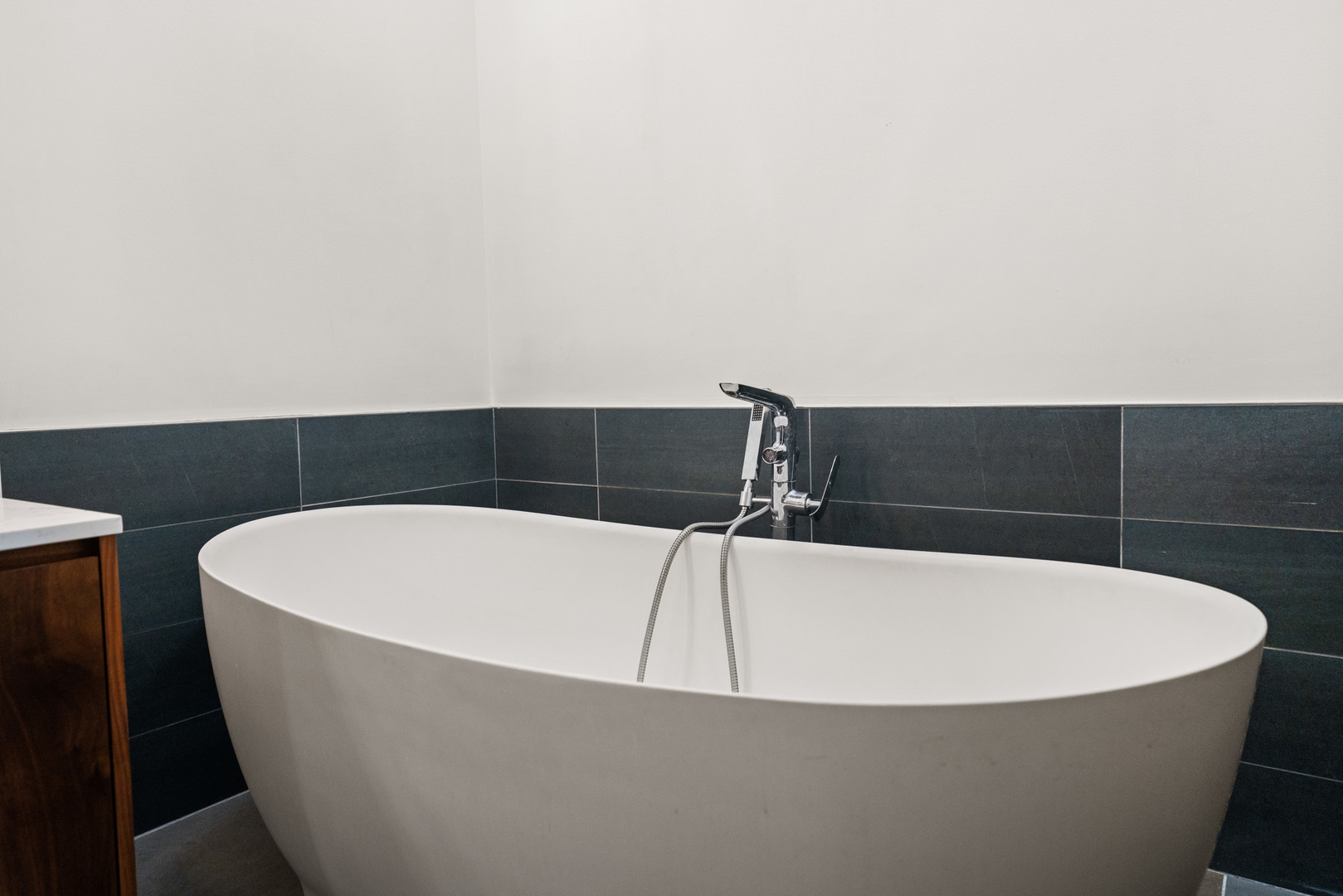 501 N Clinton Street Unit: 3203