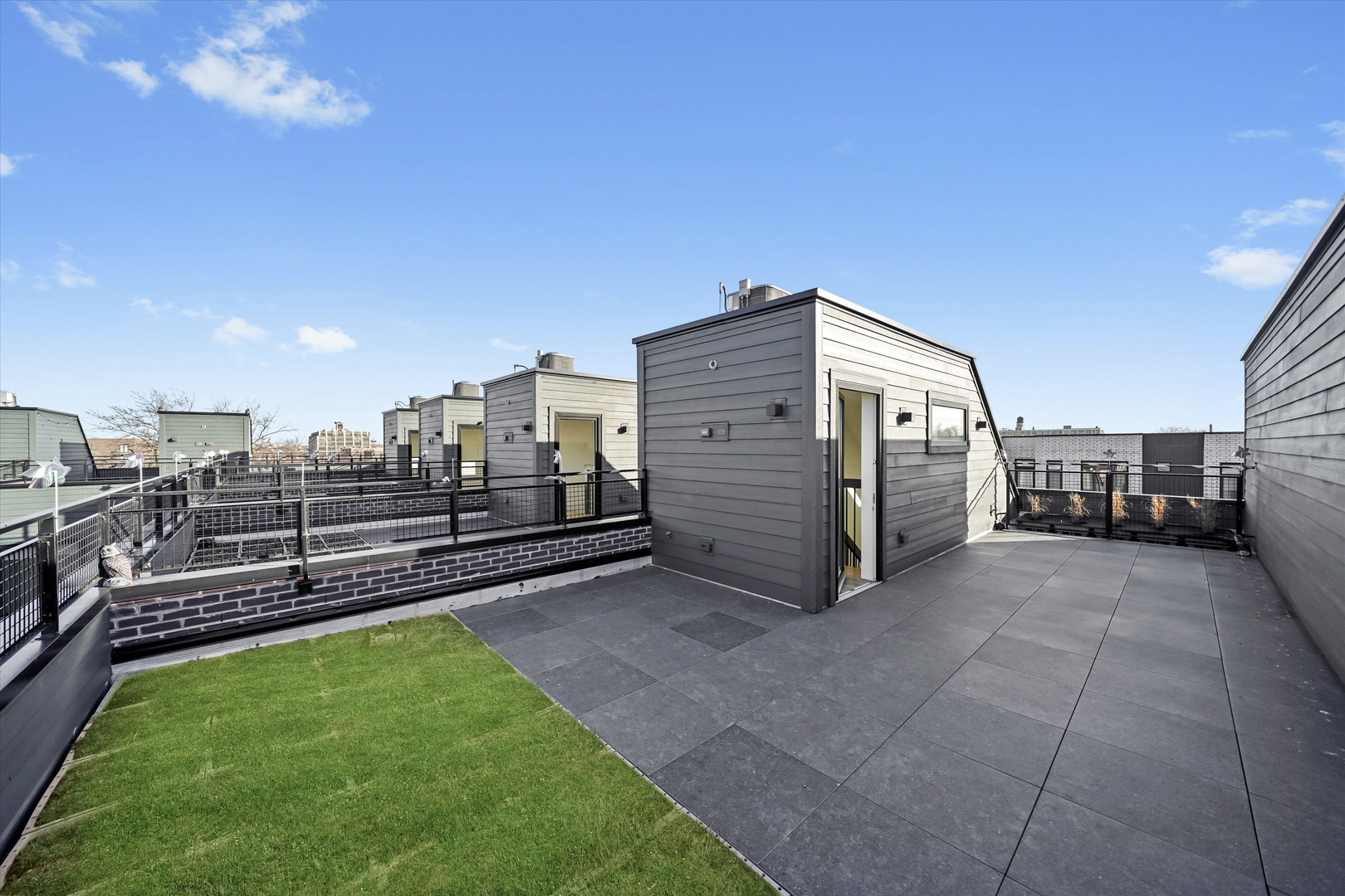 4232 W Belmont Avenue Unit: 2