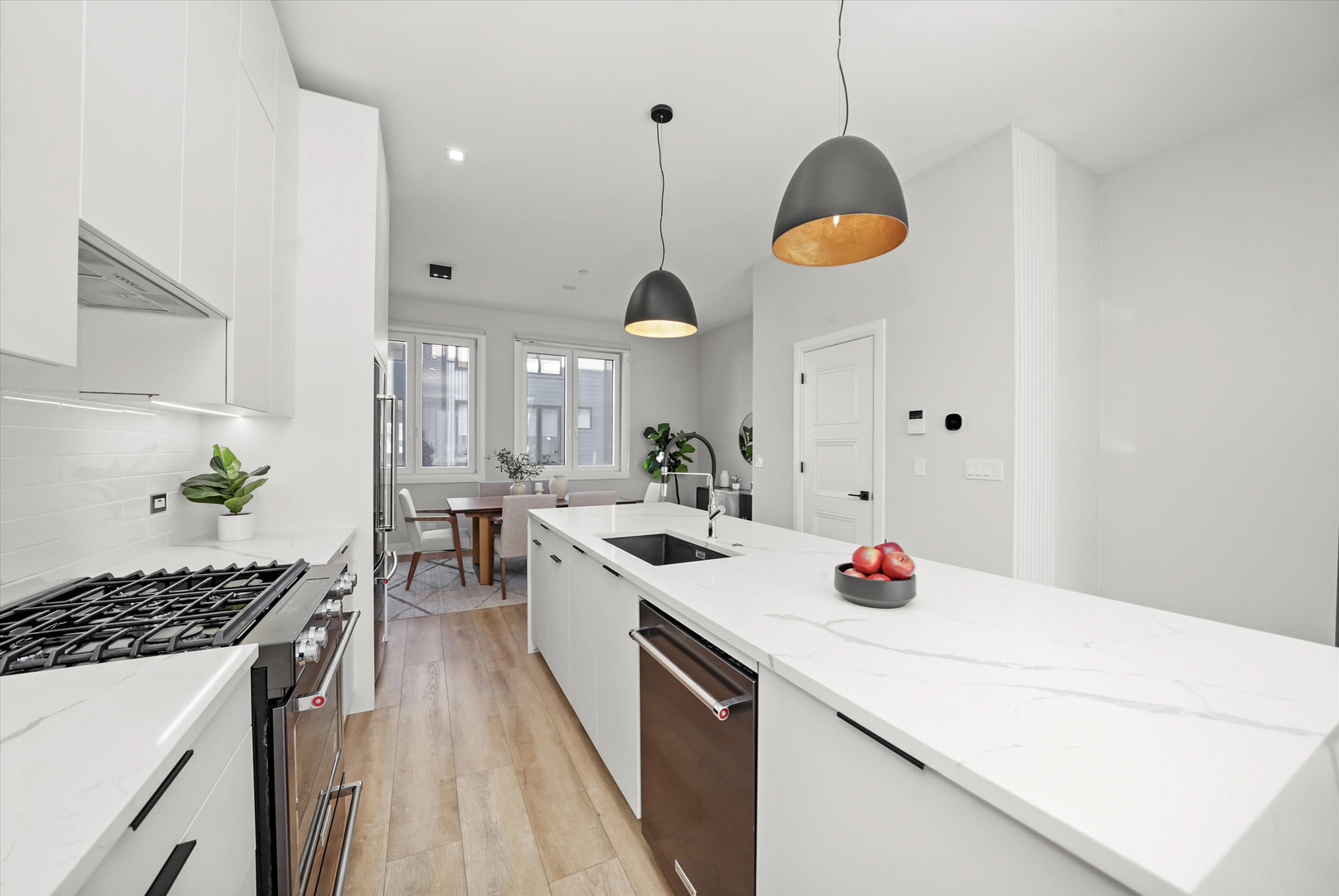 4232 W Belmont Avenue Unit: 2