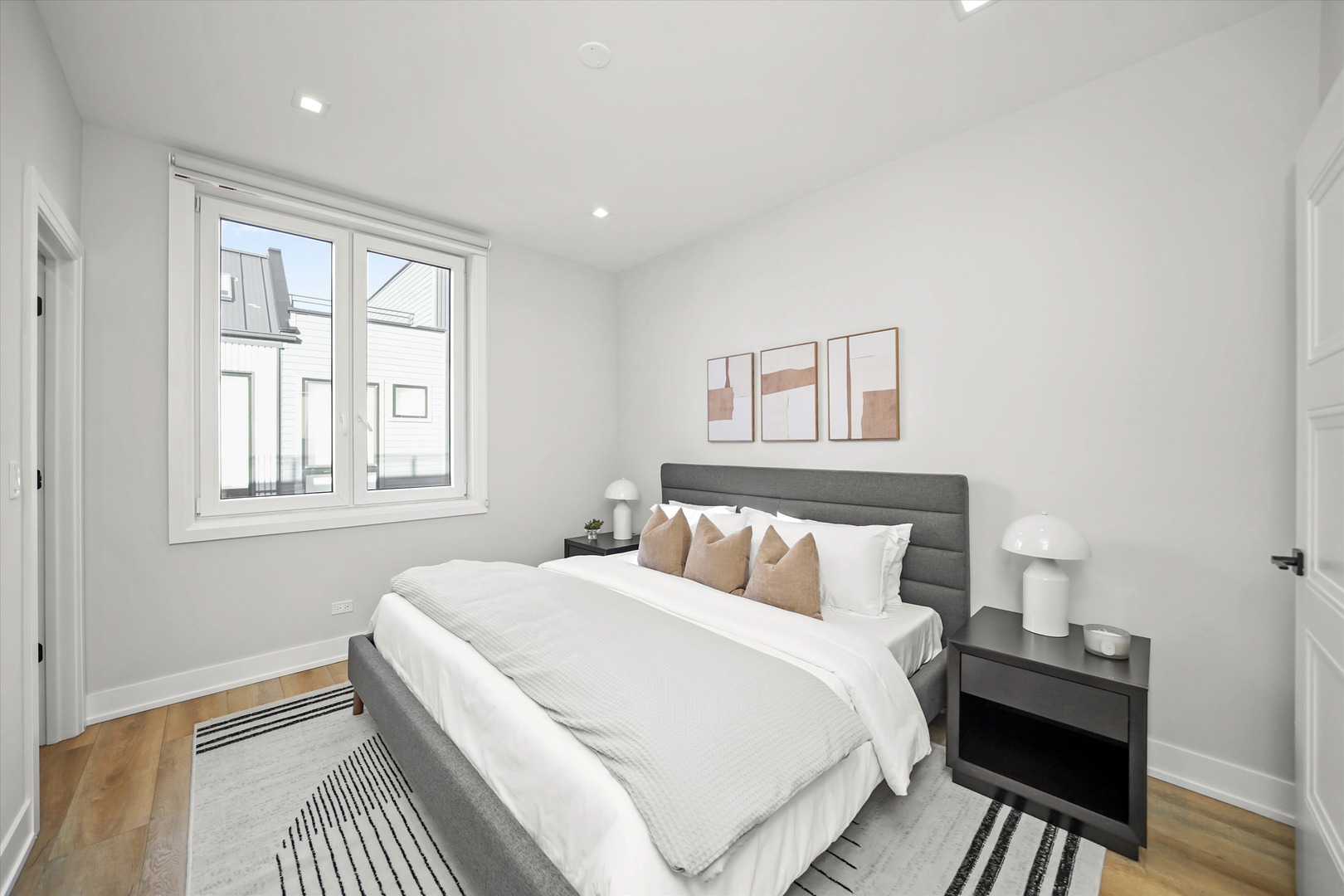 4232 W Belmont Avenue Unit: 2