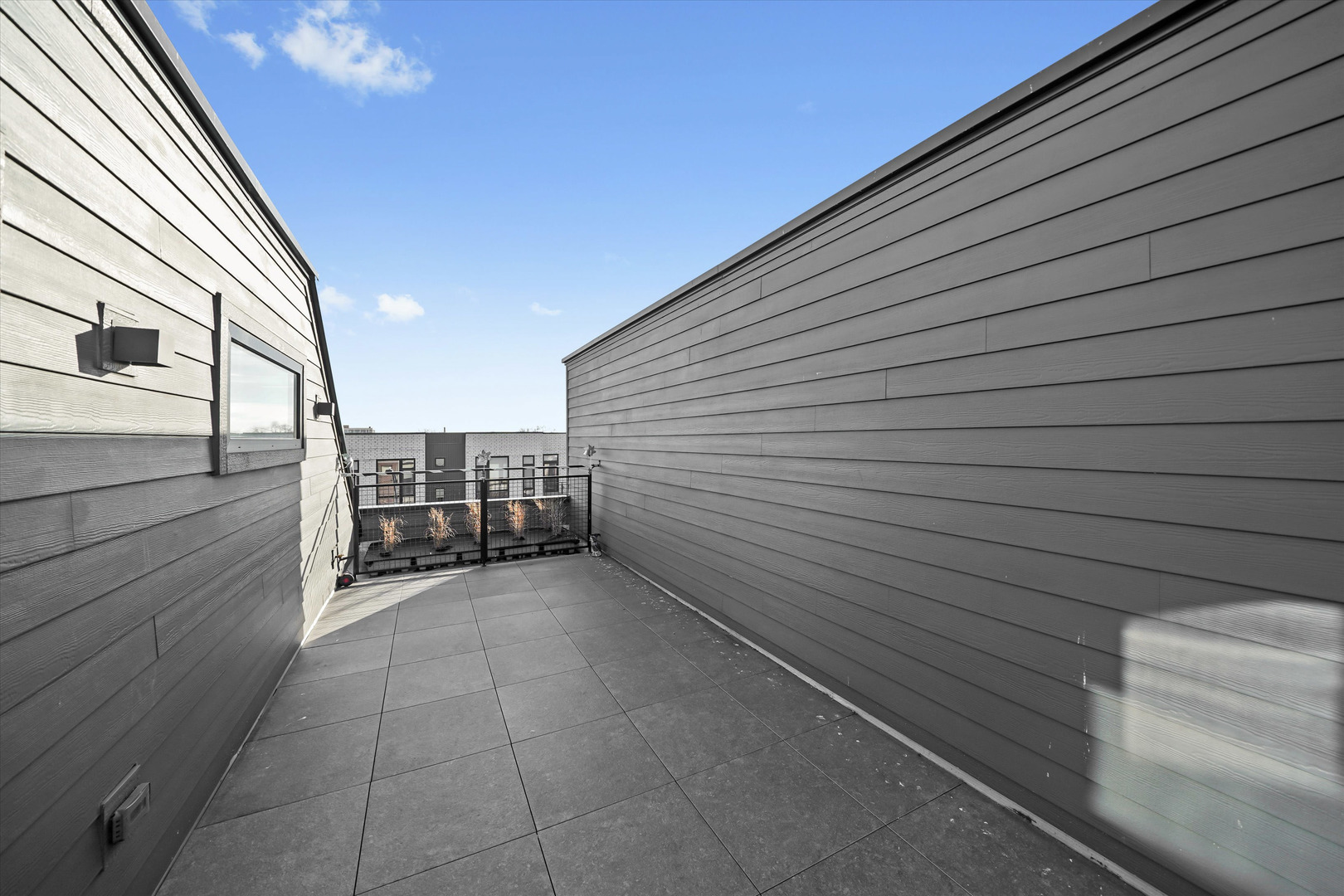 4232 W Belmont Avenue Unit: 2