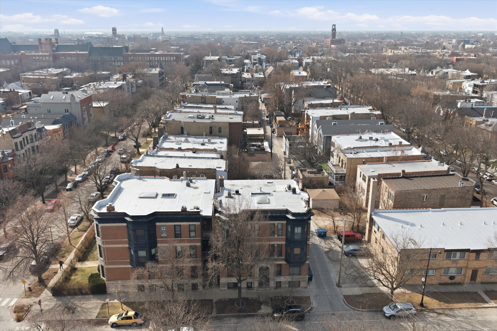 4110 N SOUTHPORT Avenue Unit: 2