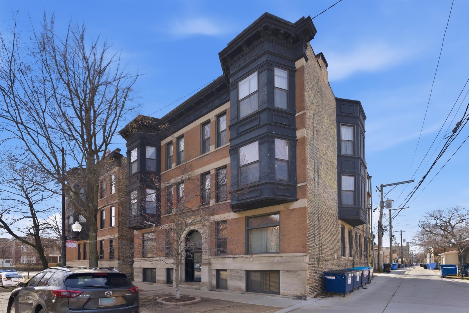 4110 N SOUTHPORT Avenue Unit: 2