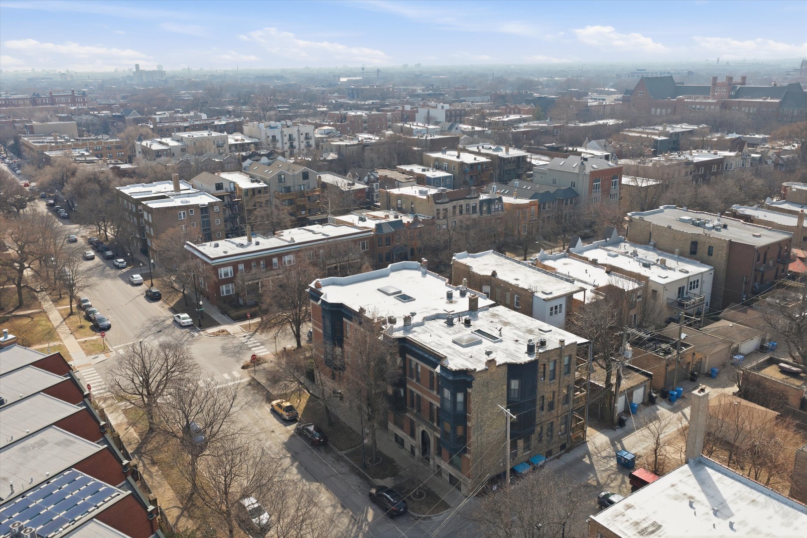 4110 N SOUTHPORT Avenue Unit: 2