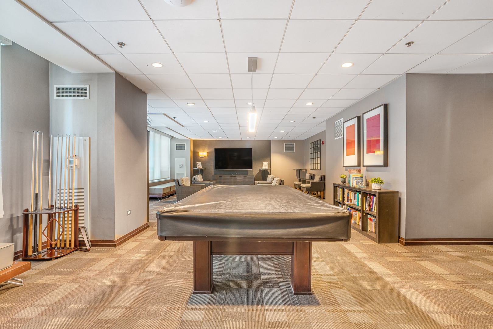 33 W Ontario Street Unit: 26A