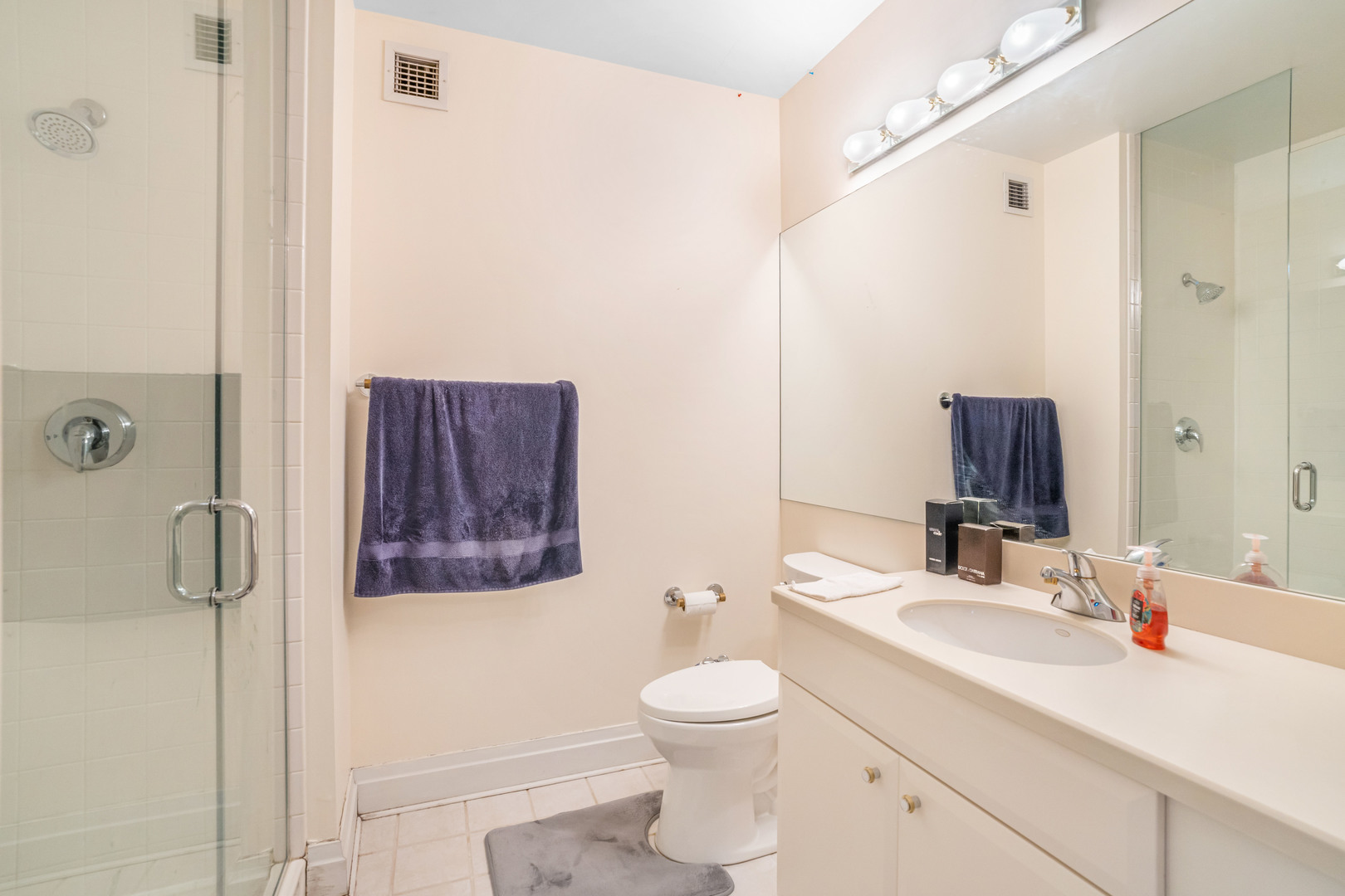 33 W Ontario Street Unit: 26A