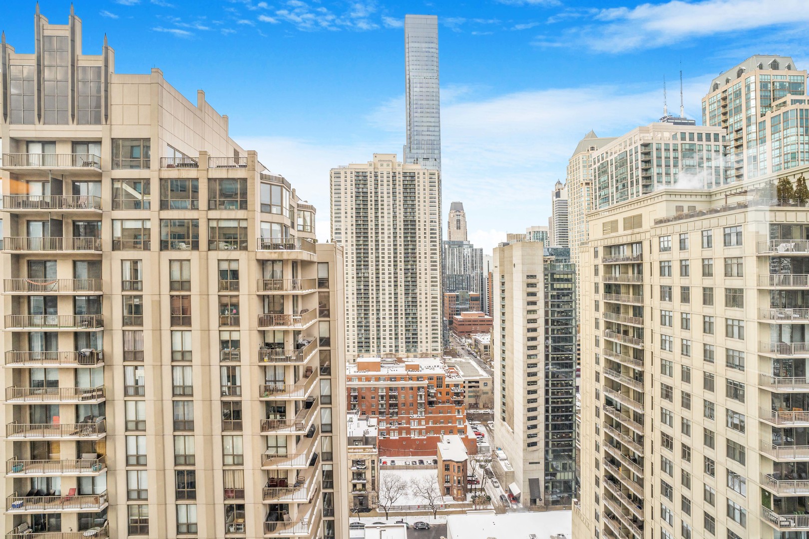 33 W Ontario Street Unit: 26A