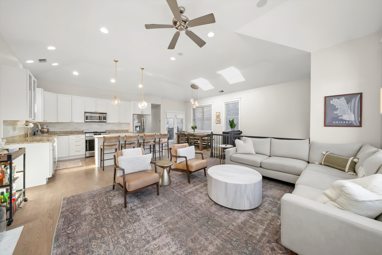 3647 N Damen Avenue Unit: 3