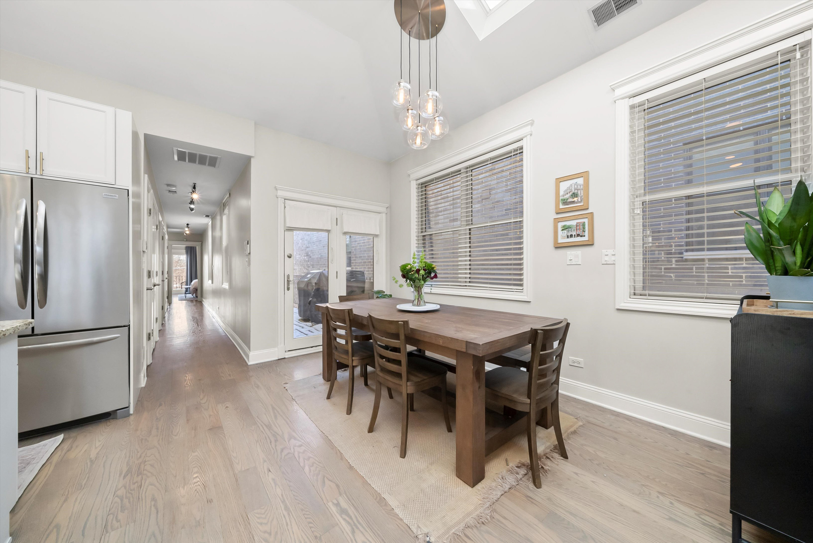 3647 N Damen Avenue Unit: 3