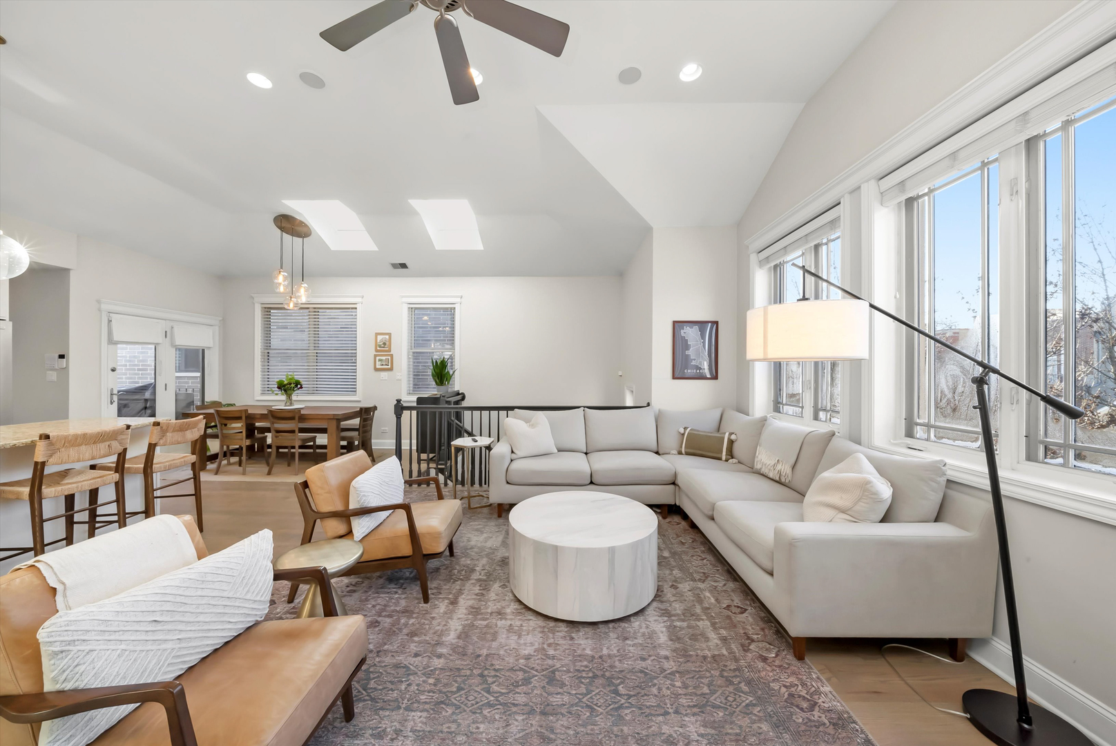 3647 N Damen Avenue Unit: 3