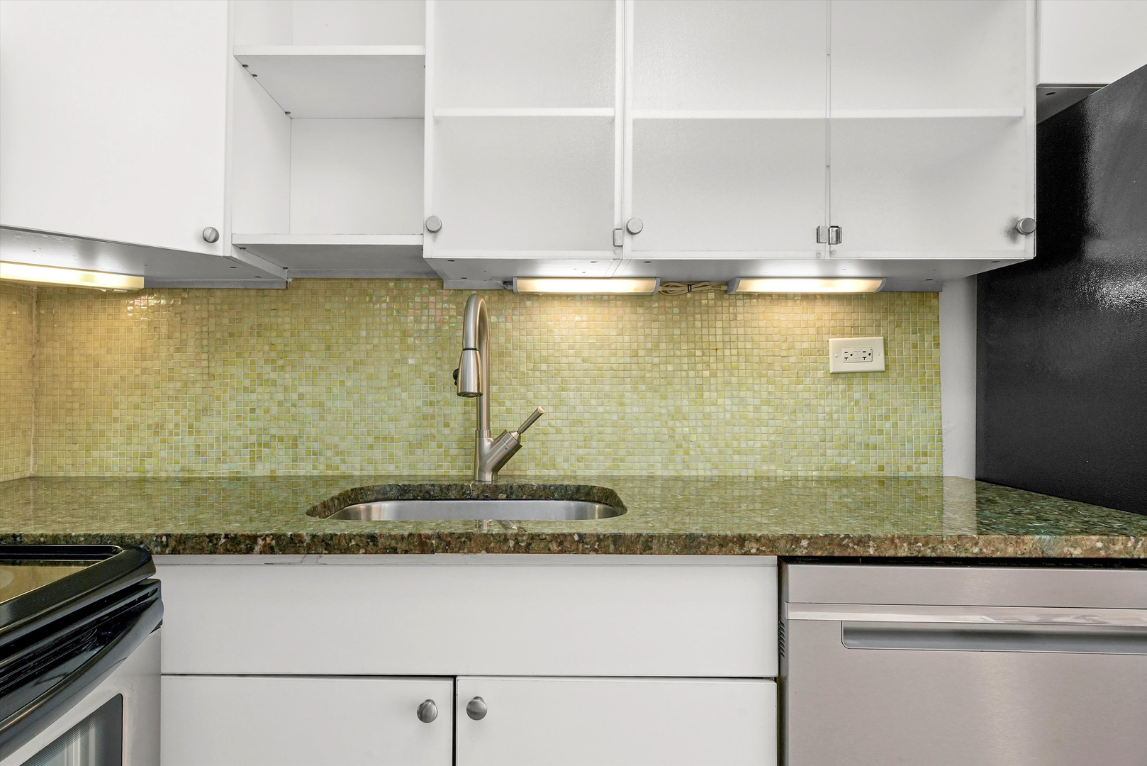 720 W Gordon Terrace Unit: 3B