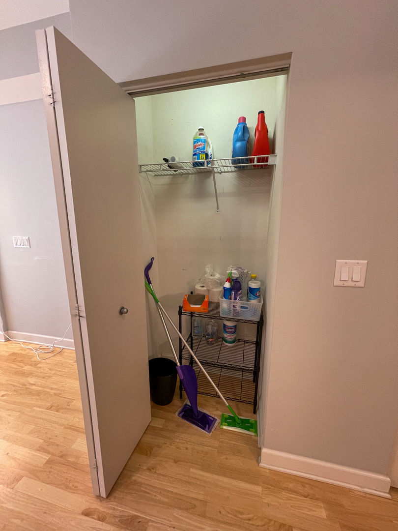 451 W Huron Street Unit: 709