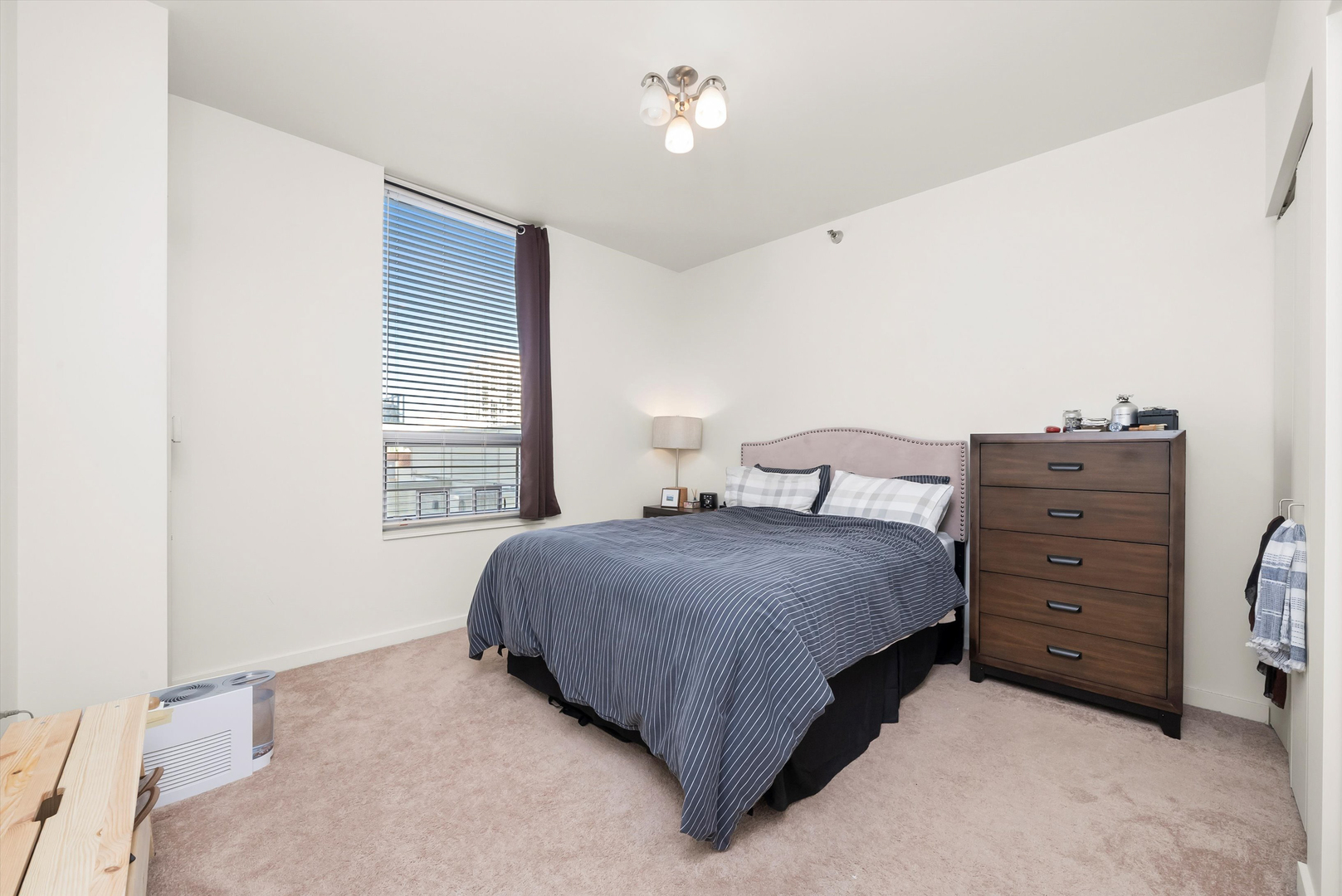 330 W Grand Avenue Unit: 1204