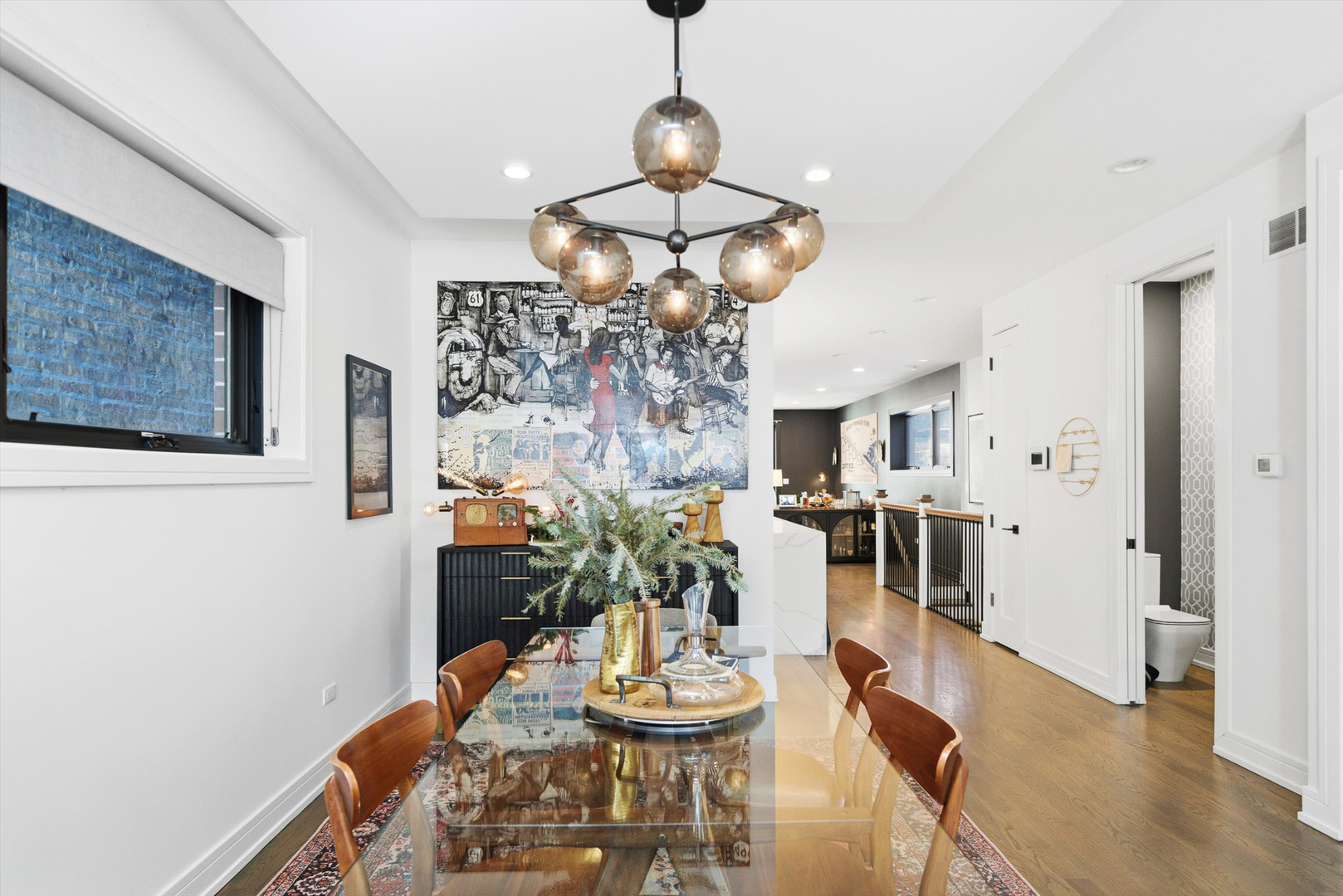 855 N Wolcott Avenue Unit: 1