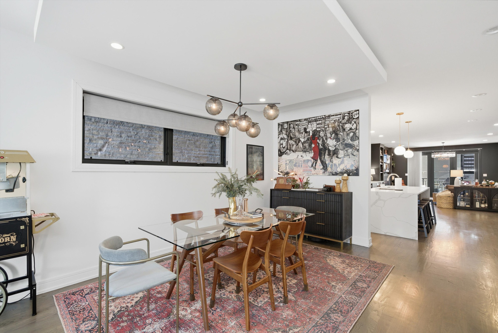 855 N Wolcott Avenue Unit: 1