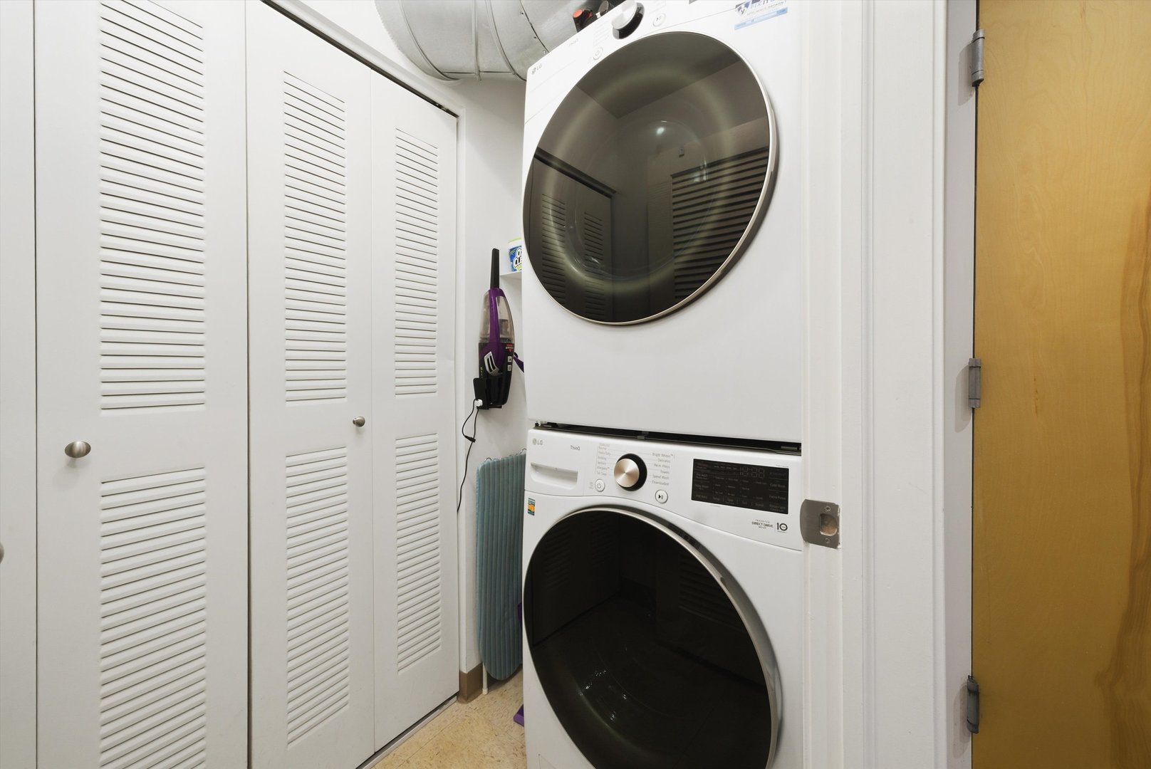 520 W HURON Street Unit: 314