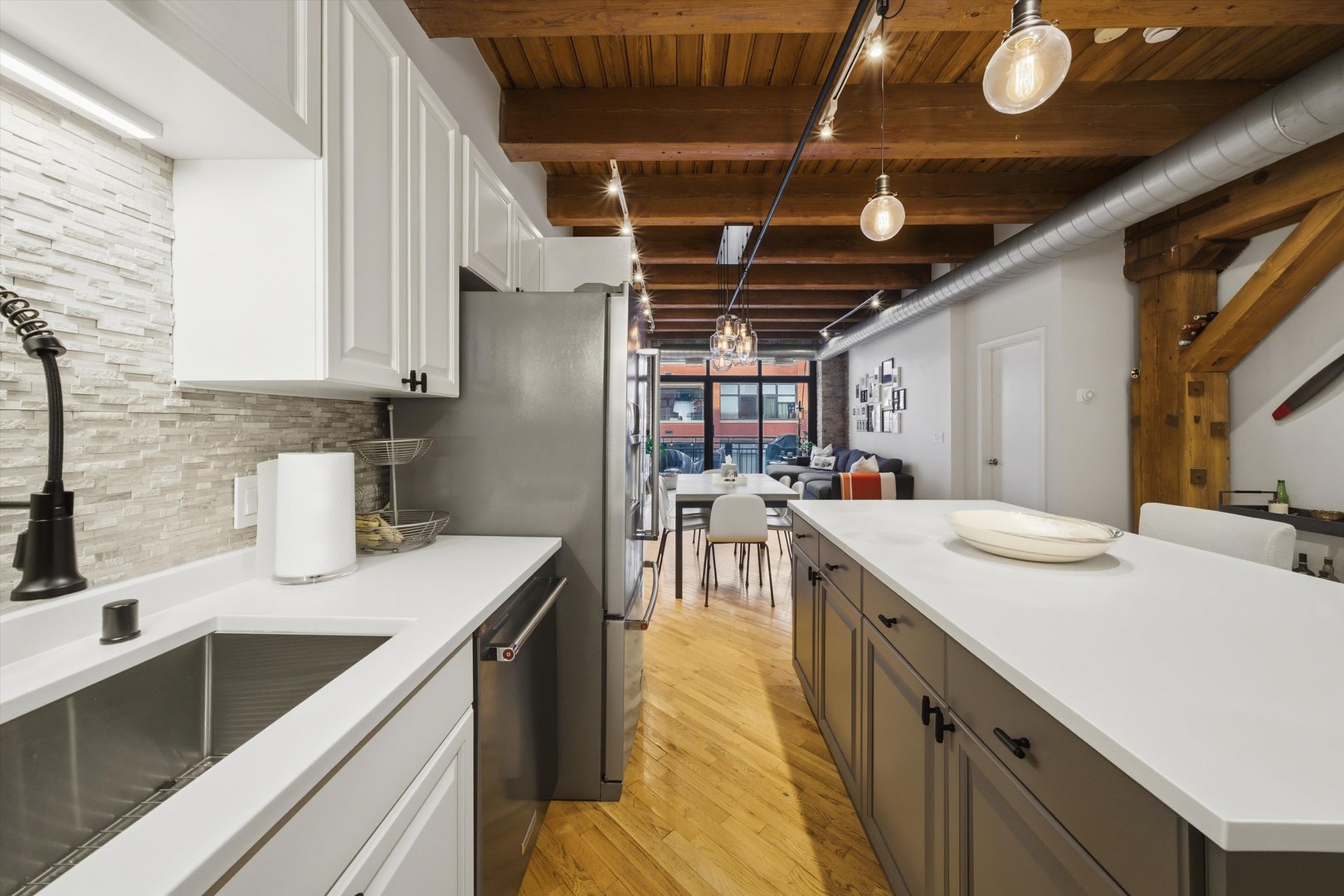 520 W HURON Street Unit: 314