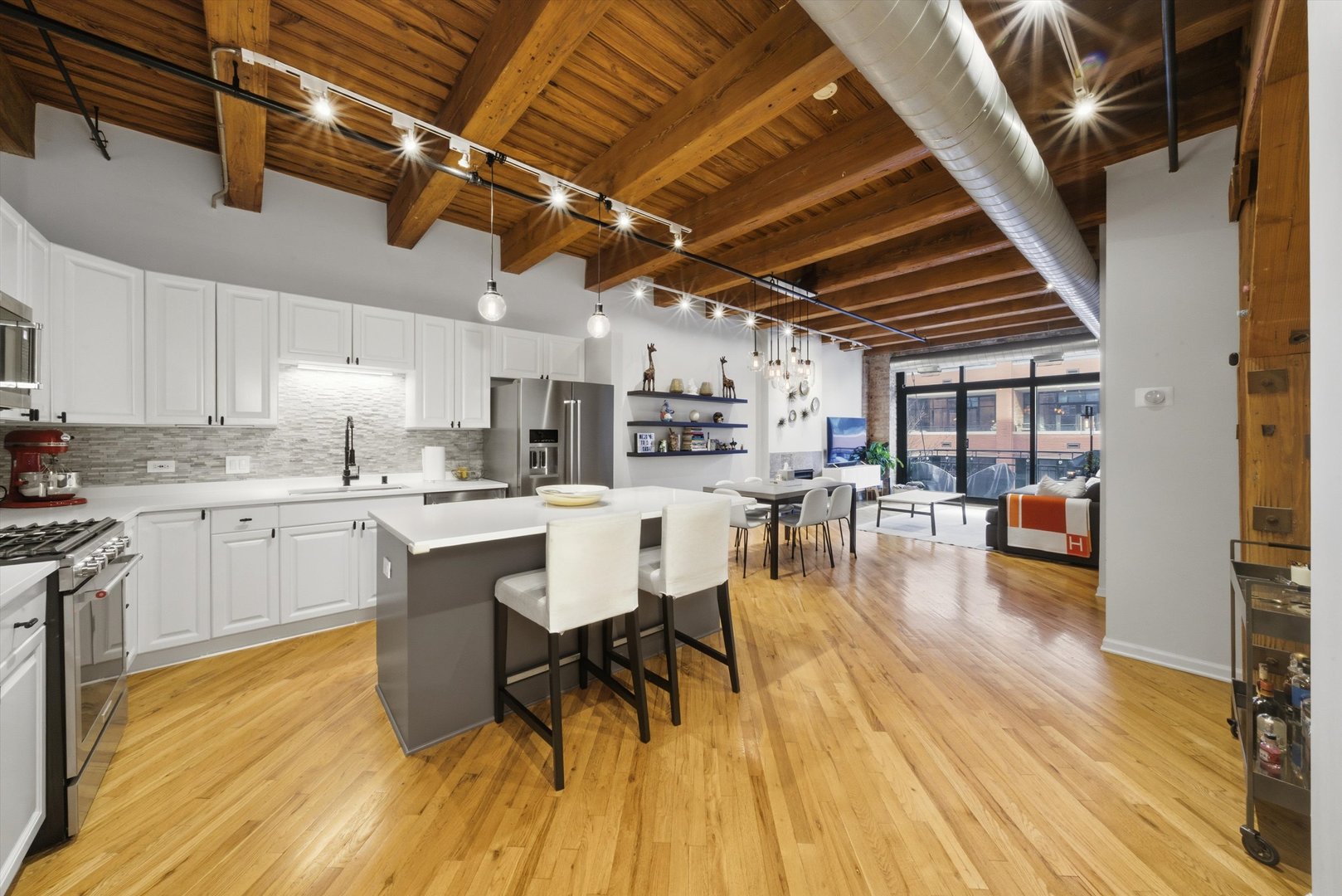 520 W HURON Street Unit: 314