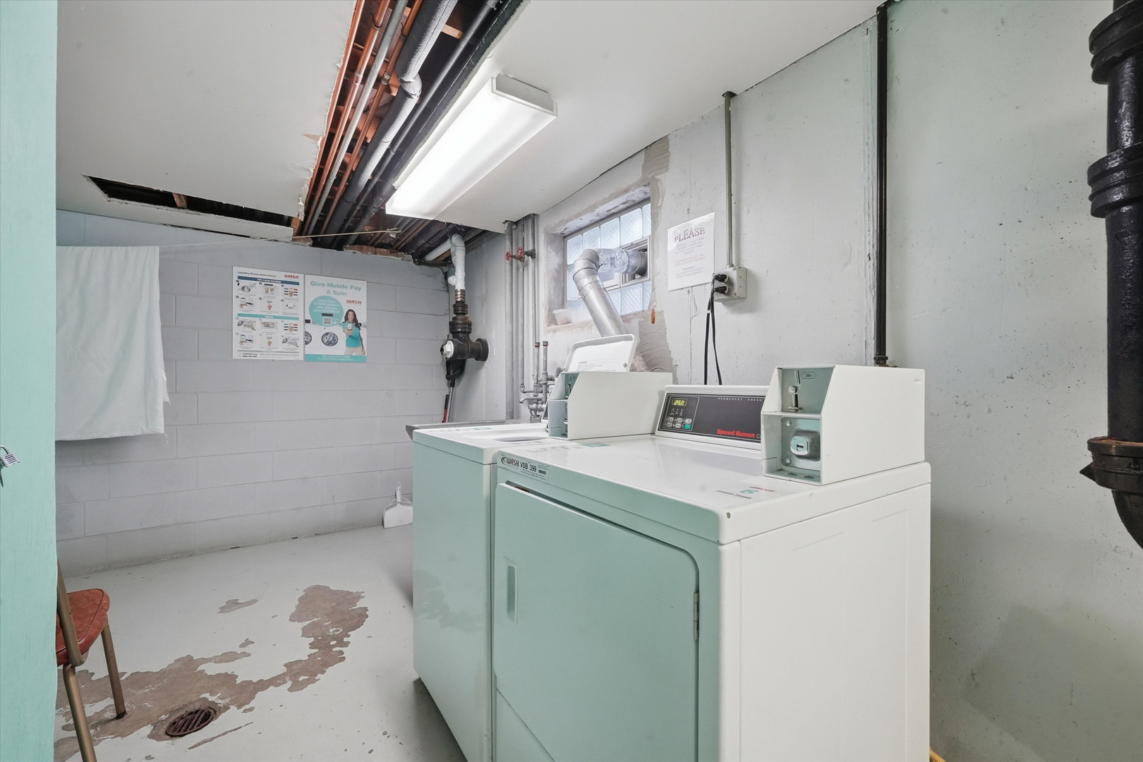 4859 W Byron Street Unit: 301W