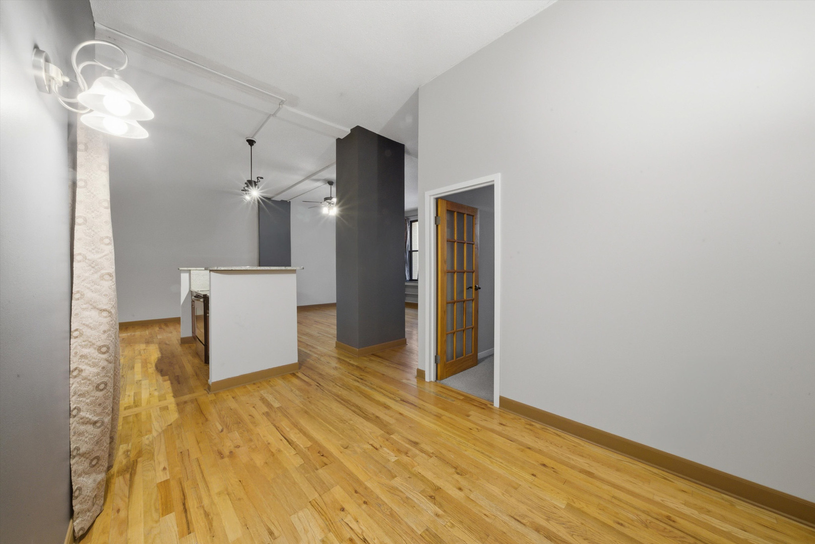 600 S Dearborn Street Unit: 311