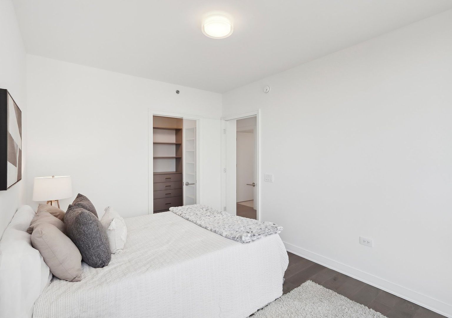 211 N Harbor Drive Unit: 408