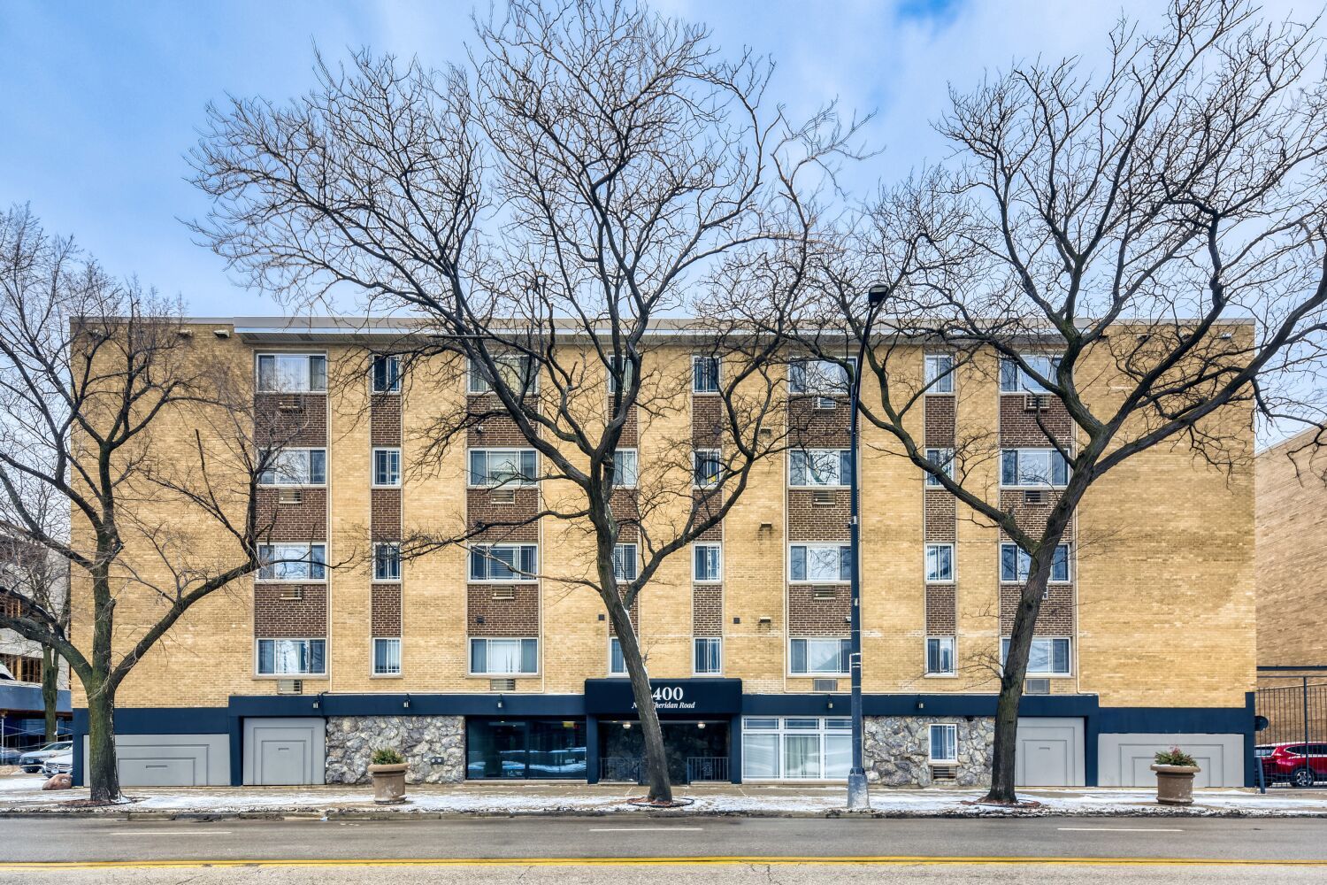5400 N Sheridan Road Unit: 202