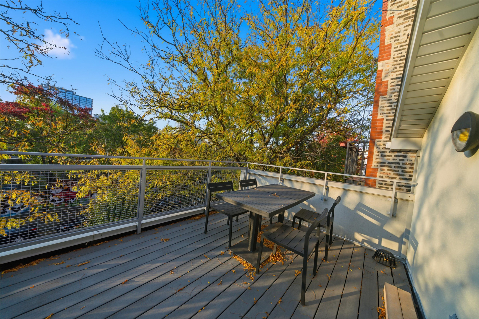 1220 W Hubbard Street