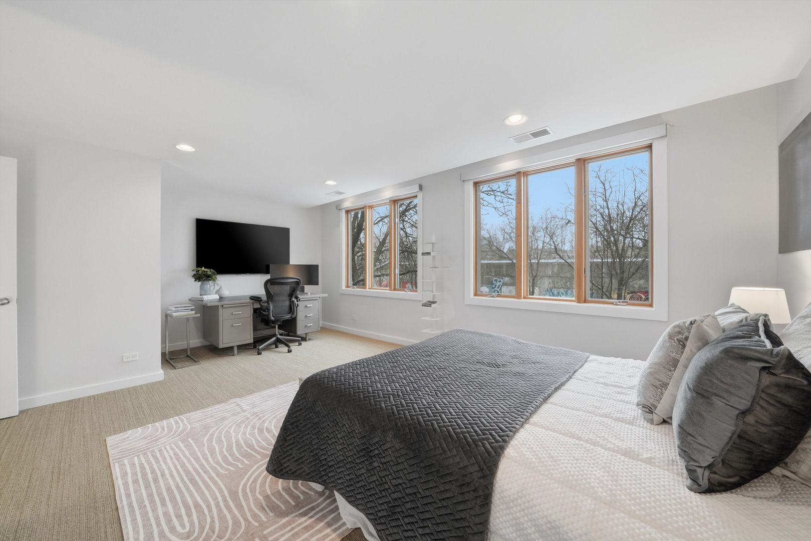 1220 W Hubbard Street